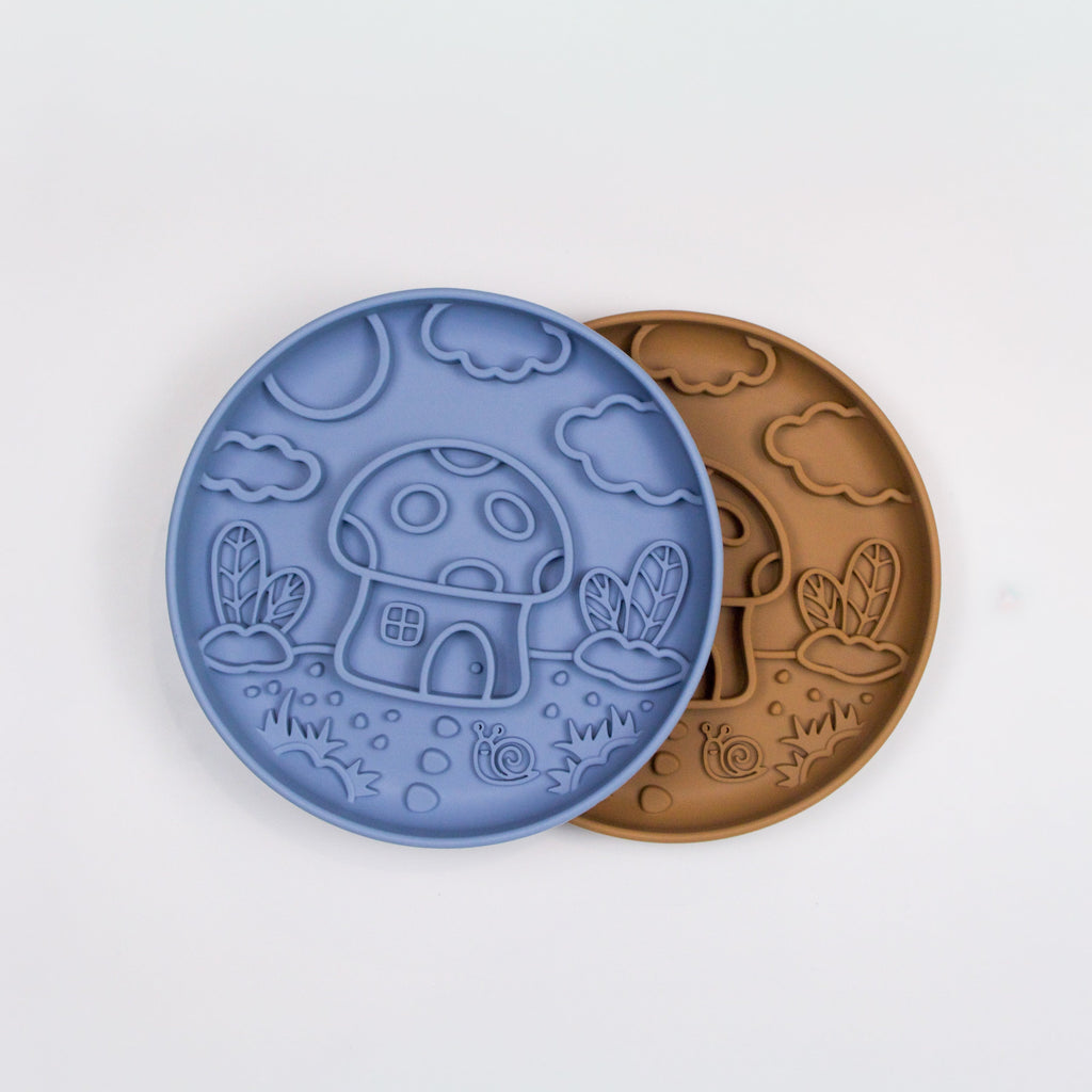 Mushroom Cottage Slow Feeder